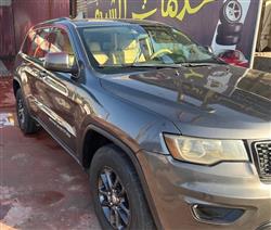 جیپ گراند شیرۆکی